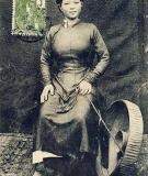 Chân dung người phụ nữ Việt Nam qua tà áo dài và chiếc nón lá - Lý Lạc Long